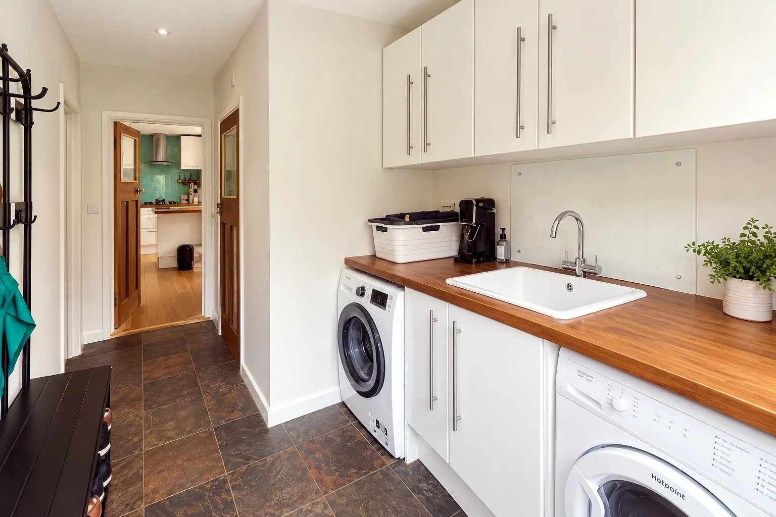 Poplar Avenue, Windlesham
